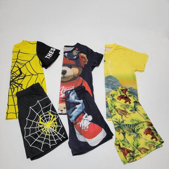 3 Boys Shorts Sets Size 5/6 year old - Picture 1 of 9